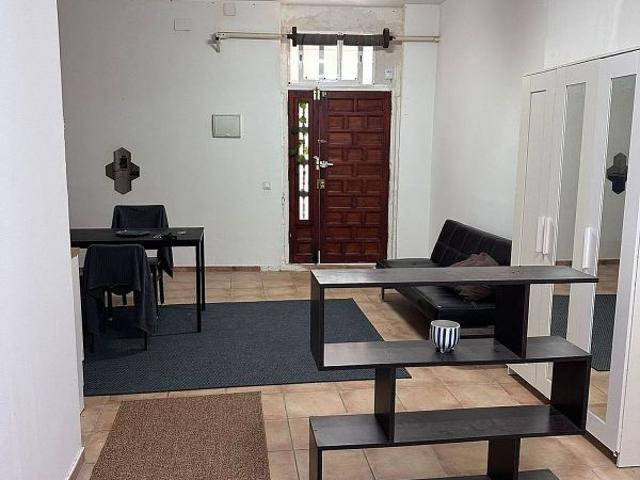Local comercial en venta en calle De Sant Vicenç, Barcelona, de 25 m² 1 habitación por 95.000