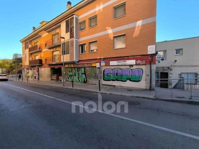 Local comercial en venta en calle De Sant Joan, Rubí, de 178 m² 3 habitaciones por 135.000