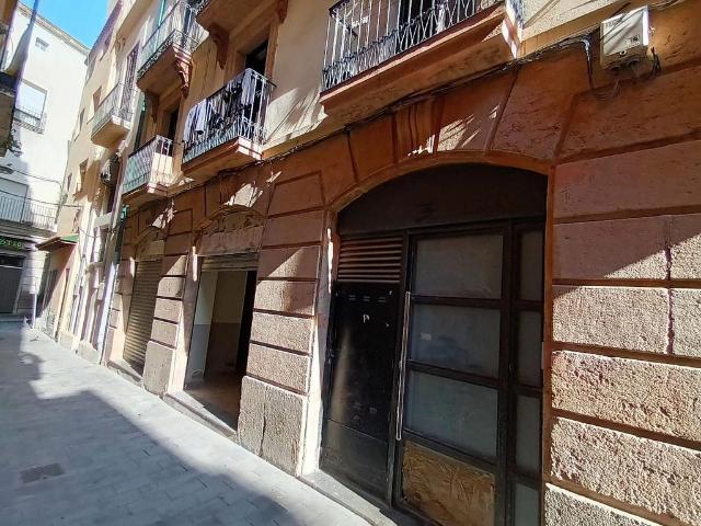 Local comercial en venta en calle De Sant Oleguer, Valls, de 77 m² por 29.600