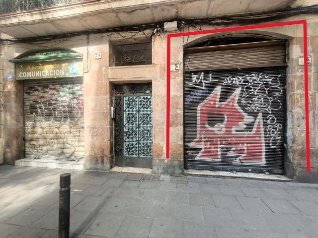Local comercial en venta en calle De Sant Ramon, Barcelona, de 90 m² por 197.000