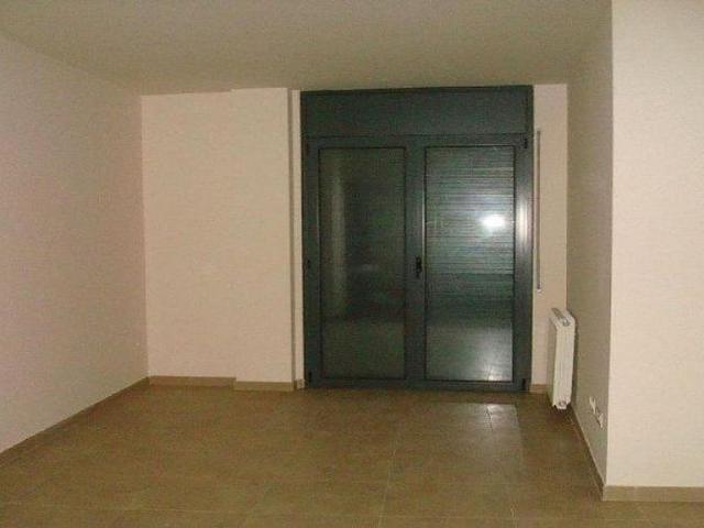 Local comercial en venta en calle De Santa Llúcia, Manresa, de 98 m² por 46.000