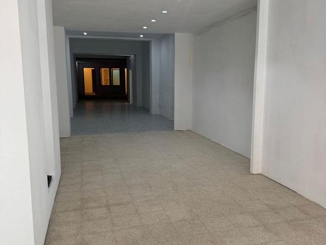 Local comercial en venta en calle De Sicília, Barcelona, de 268 m² 1 habitación por 490.000