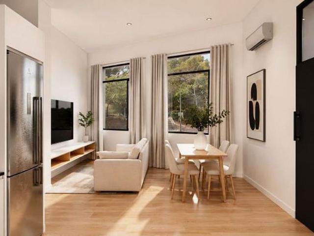 Local comercial en venta en calle De Palaudàries, Barcelona, de 61 m² 1 habitación por 150.000