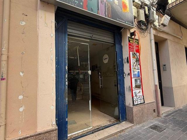 Local comercial en venta en calle De Pere IV, Barcelona, de 125 m² 3 habitaciones por 425.000