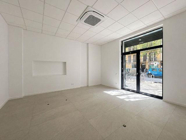 Local comercial en venta en calle De Provença, Barcelona, de 69 m² 1 habitación por 315.000