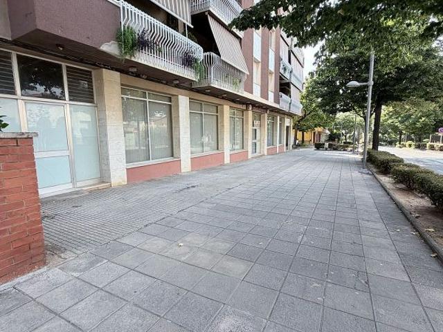 Local comercial en venta en calle Puig i Ferrater, Selva del Camp, La, de 398 m² 2 habitaciones por 190.000