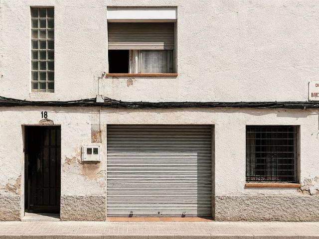 Local comercial en venta en calle De Ramon Jové, Sabadell, de 29 m² por 18.000