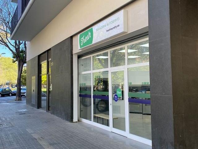 Local comercial en venta en calle De Ramon Turró, Barcelona, de 38 m² 3 habitaciones por 190.000