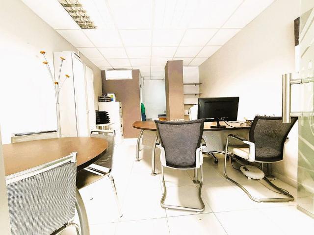 Local comercial en venta en calle De Torrelles de Foix, Vilafranca del Penedès, de 35 m² 2 habitaciones por 65.000