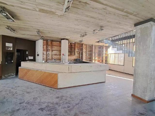 Local comercial en venta en calle De Tapís, Figueres, de 102 m² 1 habitación por 149.000