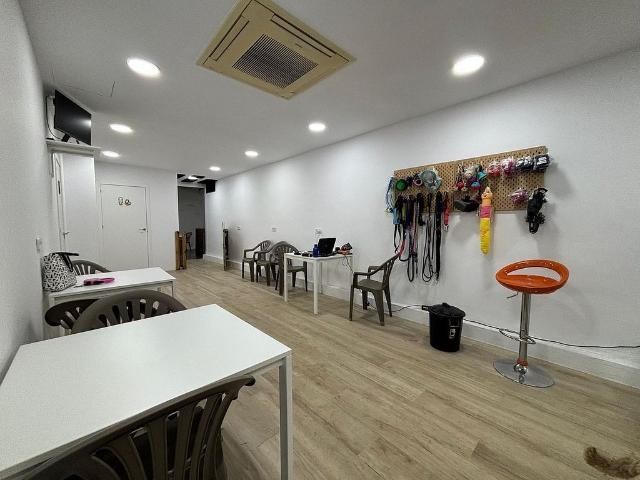 Local comercial en venta en calle De Villarroel, Barcelona, de 240 m² 1 habitación por 440.000