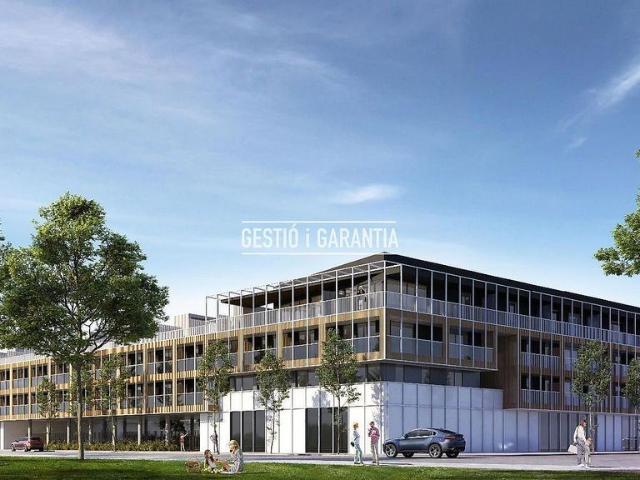Local comercial en venta en calle Del Manresà, Badalona, de 123 m² 1 habitación por 210.000