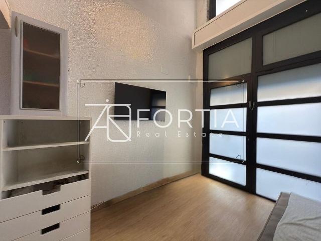 Local comercial en venta en calle Del Mas Casanovas, Barcelona, de 37 m² 3 habitaciones por 100.000