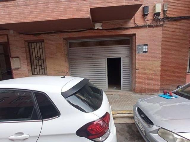 Local comercial en venta en calle Del Montsant, Prat de Llobregat, El, de 146 m² por 79.100