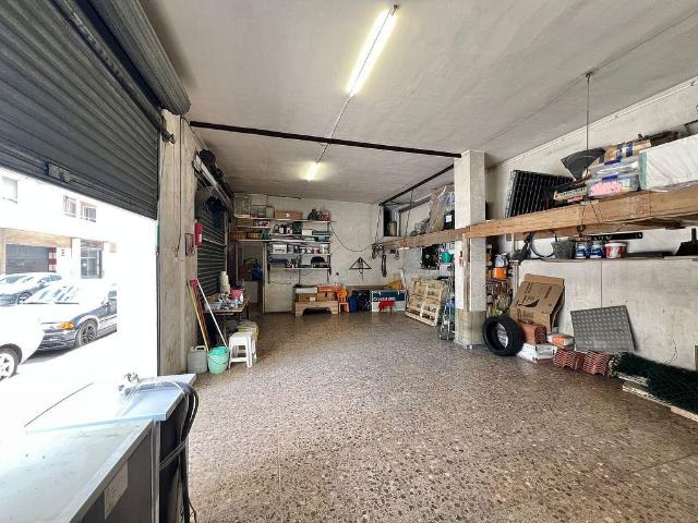 Local comercial en venta en calle Del Morell, Reus, de 88 m² 3 habitaciones por 97.000