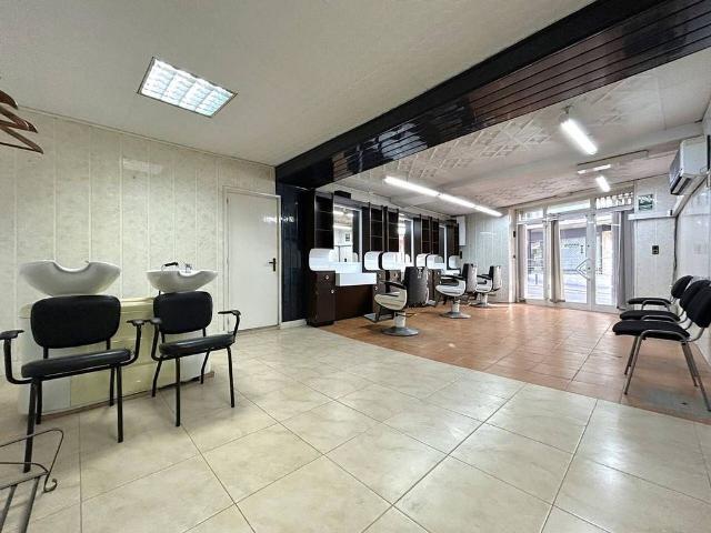 Local comercial en venta en calle Del Bruc, Manresa, de 50 m² por 58.000