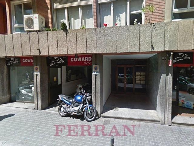 Local comercial en venta en Barcelona, de 375 m² por 520.000