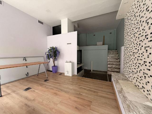 Local comercial en venta en calle Del General Moragues, Reus, de 55 m² por 49.000