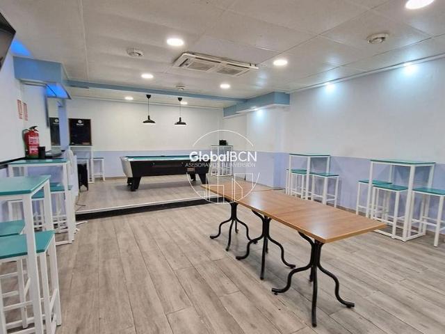 Local comercial en venta en calle Del Juliol, Barcelona, de 140 m² 3 habitaciones por 160.000