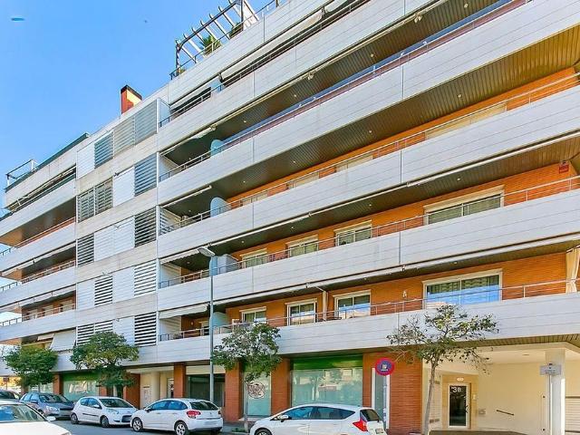 Local comercial en venta en calle Del Pare Garí, Vilanova i La Geltrú, de 366 m² por 315.000