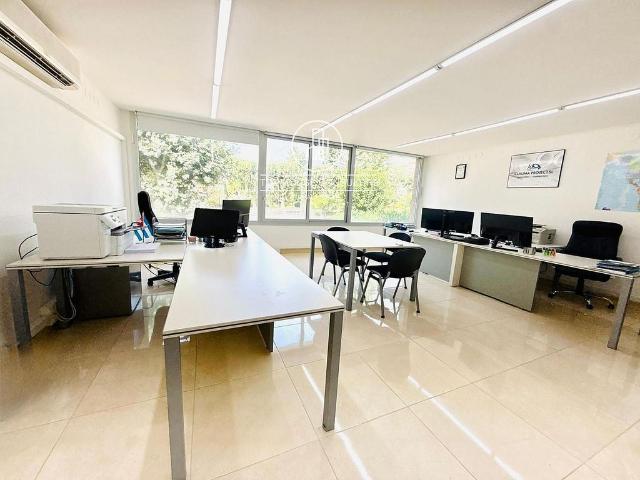 Local comercial en venta en calle Del Pare Fita, Arenys de Mar, de 91 m² por 225.000