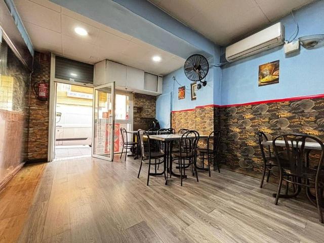 Local comercial en venta en calle Del Pou, Barcelona, de 40 m² por 80.000