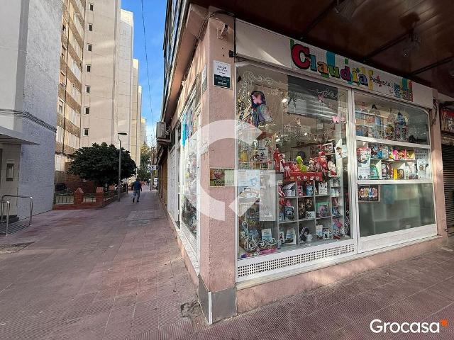 Local comercial en venta en calle Del Prat, Hospitalet de Llobregat, L´, de 25 m² 1 habitación por 23.000