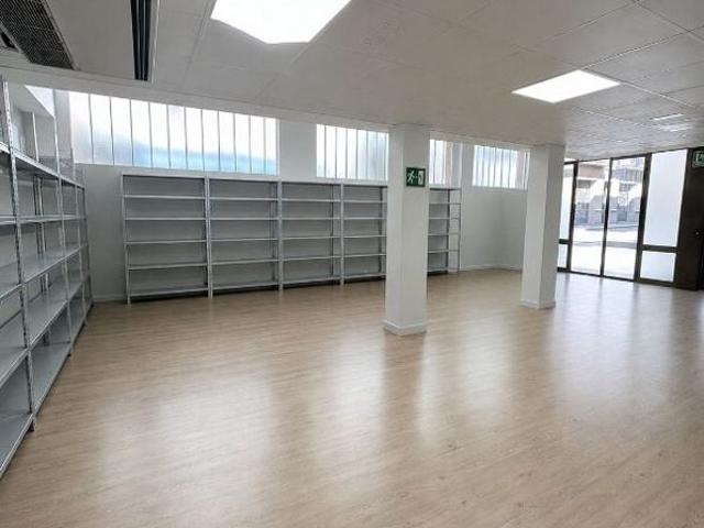 Local comercial en venta en calle Del Príncep Jordi, Barcelona, de 500 m² 6 habitaciones por 600.000