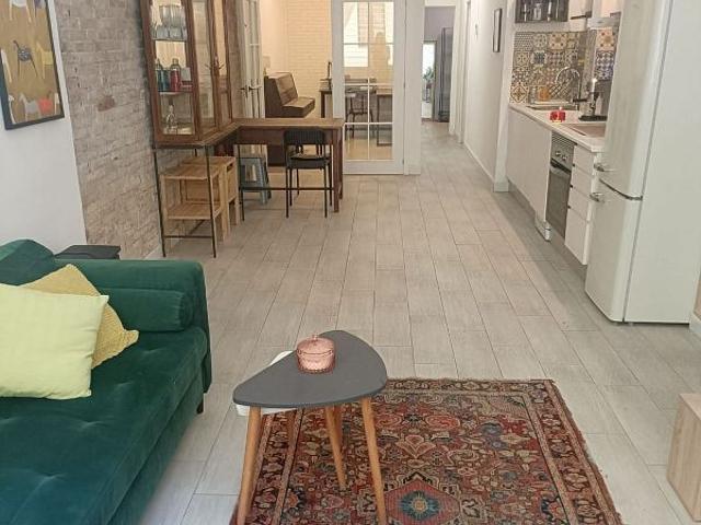 Local comercial en venta en calle Del Roser, Barcelona, de 63 m² 3 habitaciones por 175.000