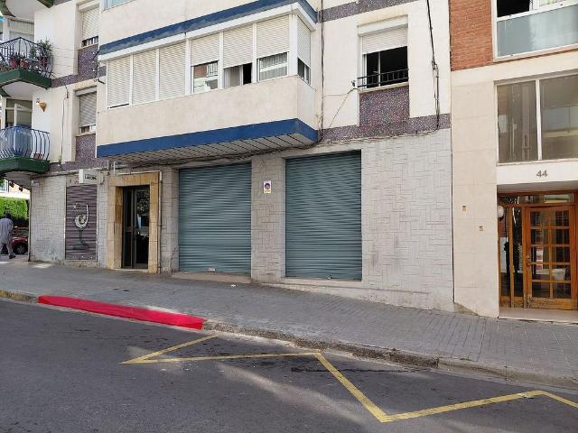 Local comercial en venta en calle D'elisenda de Montcada, Premià de Mar, de 65 m² 2 habitaciones por 97.000