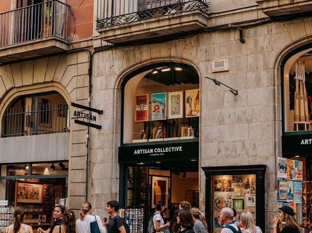 Local comercial en venta en calle Dels Tallers, Barcelona, de 110 m² 1 habitación por 600.000