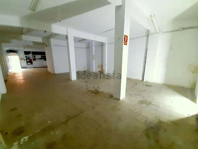 Local comercial en venta en calle Dels Arítjols, Barcelona, de 136 m² por 89.250