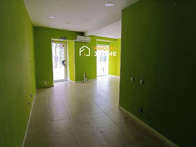 Local comercial en venta en calle Democràcia, Lleida, de 40 m² 1 habitación por 60.000