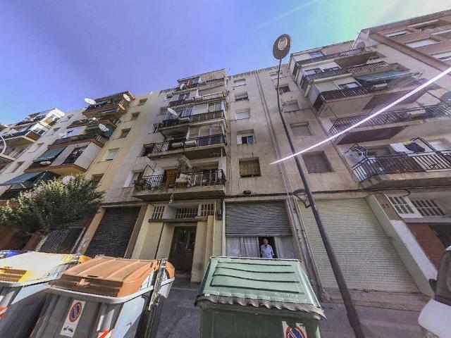 Local comercial en venta en calle Escultor Rocamora, Reus, de 400 m² por 124.000