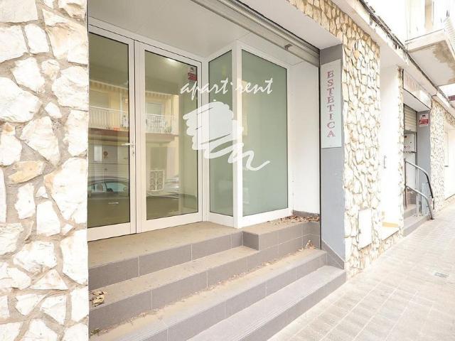 Local comercial en venta en calle D'eugeni D'ors, Roses, de 100 m² 3 habitaciones por 122.000