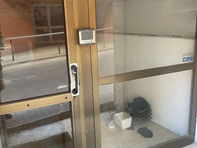 Local comercial en venta en calle Fontanills, Masnou, de 40 m² 2 habitaciones por 91.700