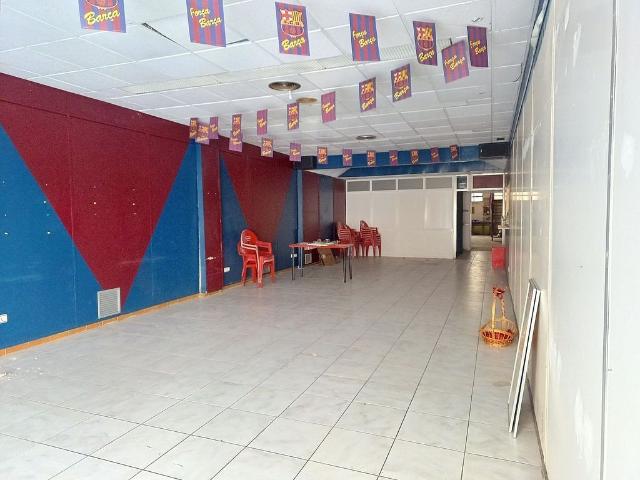 Local comercial en venta en calle Jaume Balmes, Vilafranca del Penedès, de 244 m² 3 habitaciones por 107.730