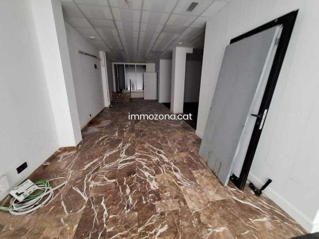 Local comercial en venta en calle Major, Cassà de la Selva, de 45 m² por 73.000