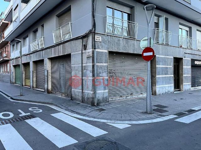 Local comercial en venta en calle Major, Sant Joan Despí, de 72 m² por 95.000