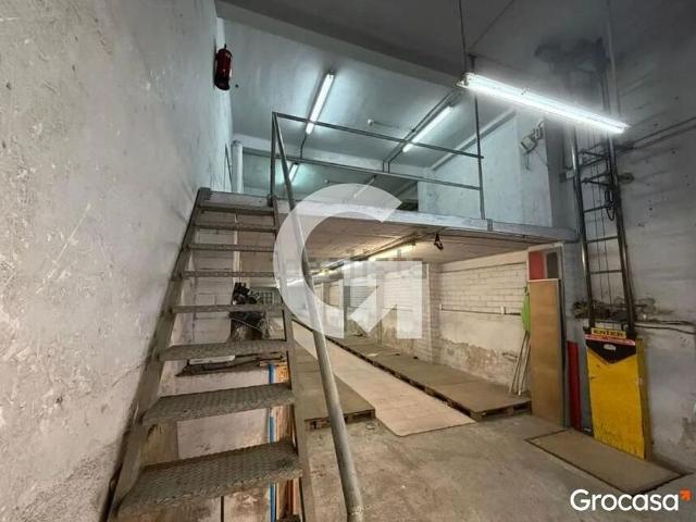 Local comercial en venta en calle Mas, Hospitalet de Llobregat, L´, de 102 m² 2 habitaciones por 120.000