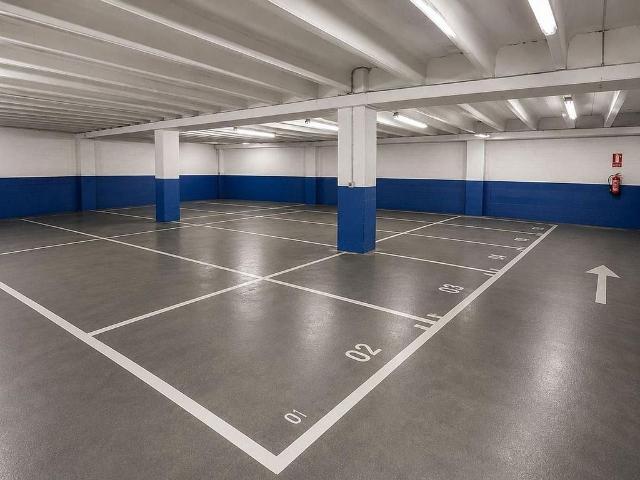 Local comercial en venta en calle Méndez Núñez, Mataró, de 1.230 m² por 450.000