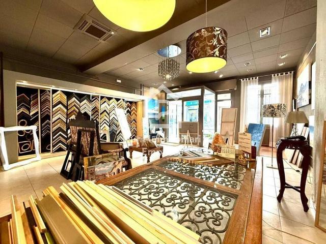 Local comercial en venta en calle Migdia, Figueres, de 250 m² por 230.000