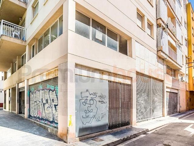 Local comercial en venta en calle Nou de Sant Oleguer, Tarragona, de 130 m² 1 habitación por 75.000