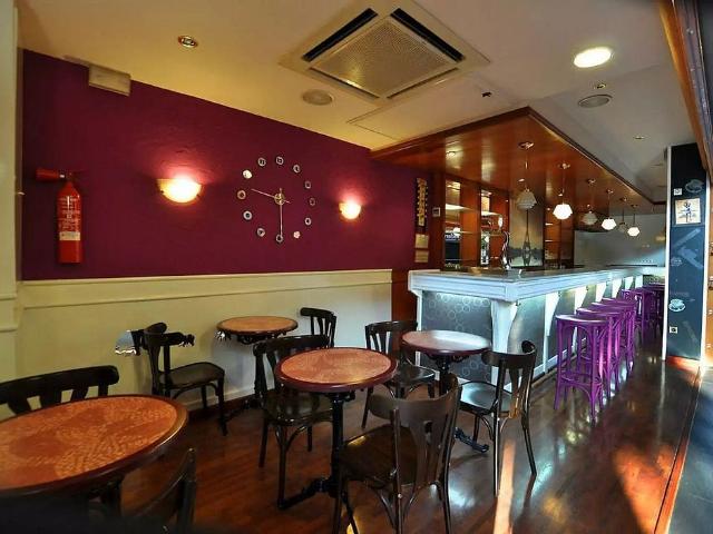 Local comercial en venta en calle Nou, Figueres, de 34 m² 1 habitación por 49.000
