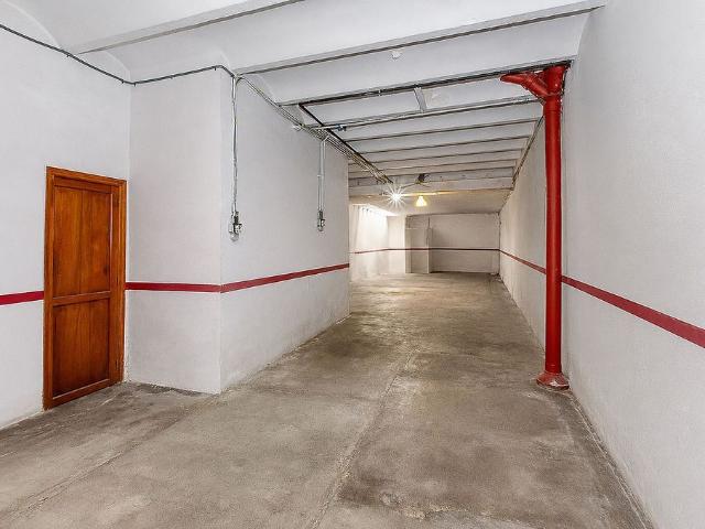 Local comercial en venta en calle Saurí, Hospitalet de Llobregat, L´, de 105 m² 1 habitación por 150.000