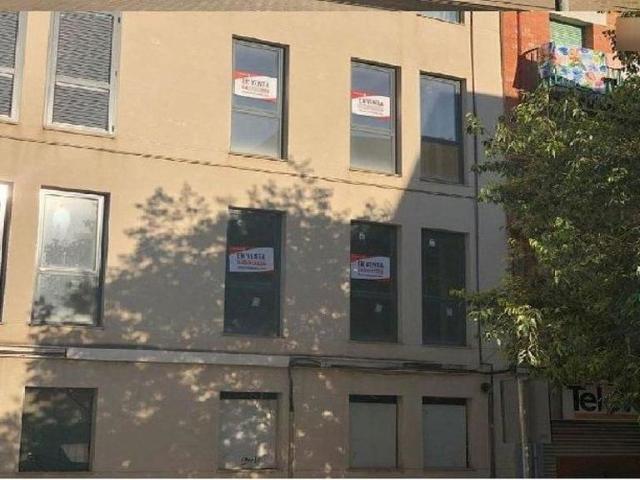 Local comercial en venta en calle Sant Anastasi, Lleida, de 219 m² por 55.000