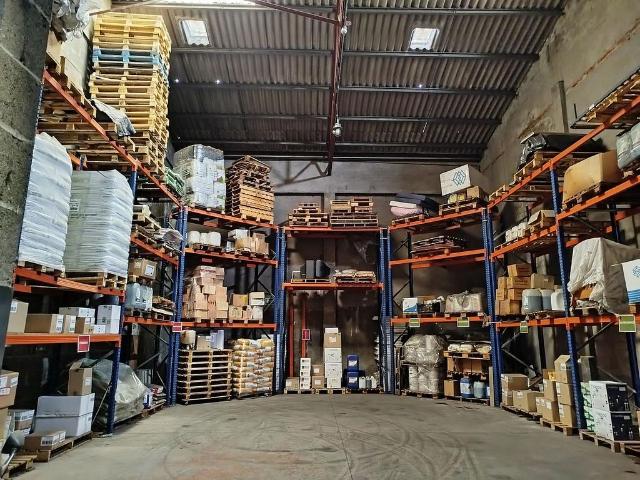 Local comercial en venta en calle Partida Plana de Gensana, Lleida, de 700 m² por 250.000