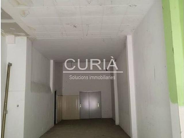 Local comercial en venta en calle Príncep de Viana, Lleida, de 160 m² por 70.000