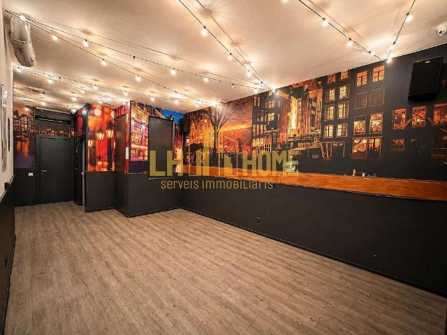 Local comercial en venta en calle Príncep de Bergara, Hospitalet de Llobregat, L´, de 90 m² 3 habitaciones por 160.000