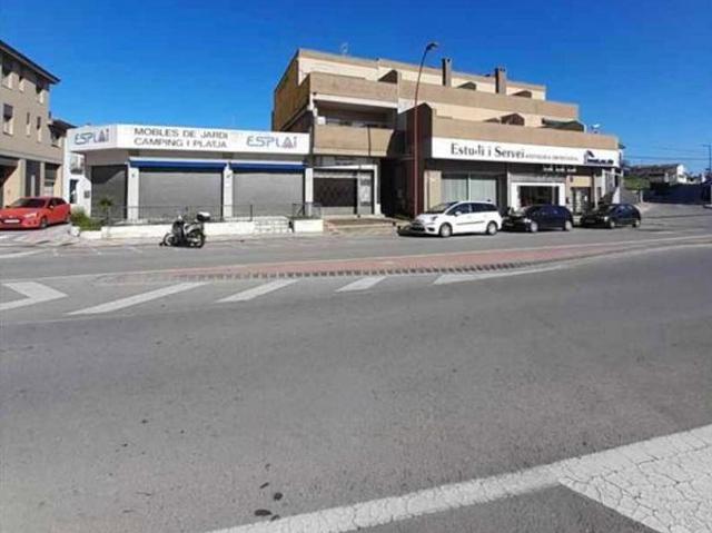 Local comercial en venta en calle Puig, Escala, L´, de 104 m² 1 habitación por 80.000